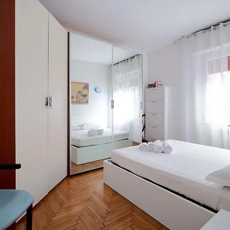 Xenia - Cozy Near Porta Romana * Milan