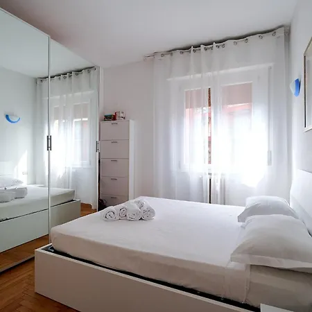 Xenia - Cozy Near Porta Romana